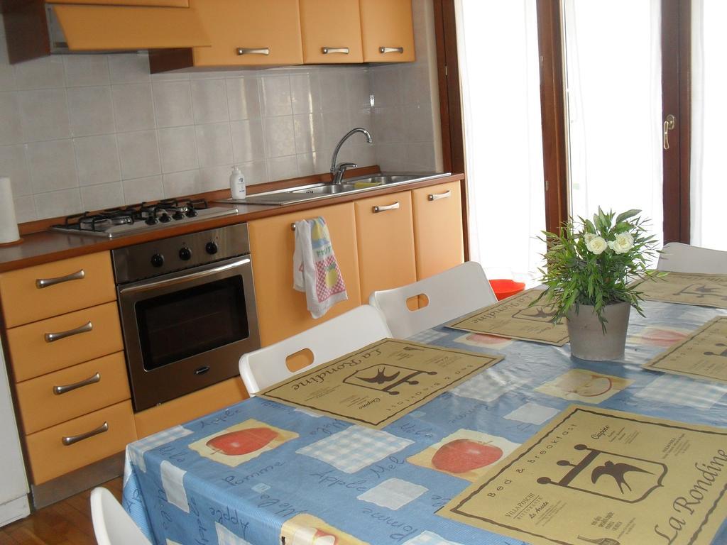 La Rondine Apartment Lucca Ruang foto