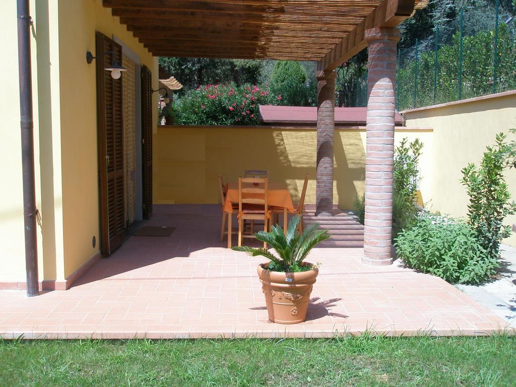 La Rondine Apartment Lucca Bagian luar foto