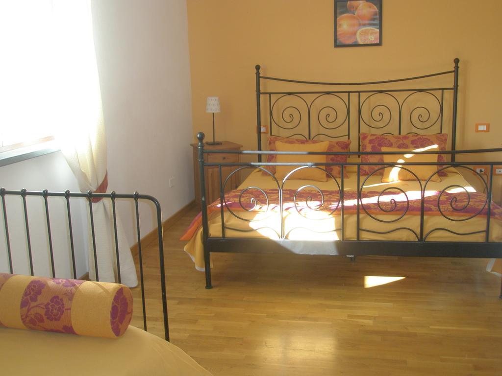 La Rondine Apartment Lucca Ruang foto