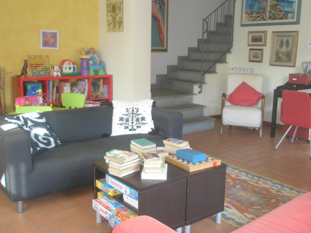 La Rondine Apartment Lucca Ruang foto