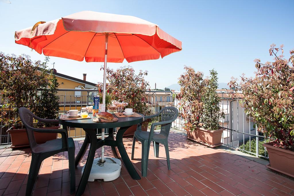 La Rondine Apartment Lucca Bagian luar foto