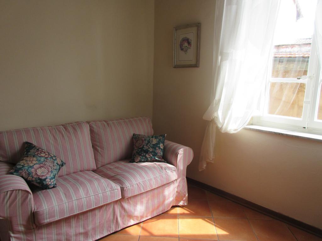 La Rondine Apartment Lucca Ruang foto