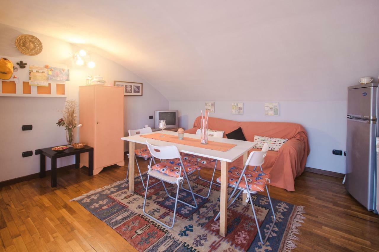 La Rondine Apartment Lucca Bagian luar foto